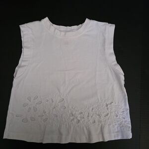 Japna Size S White Sleeveless Top with Floral Embroidery Used Excellent Conditio